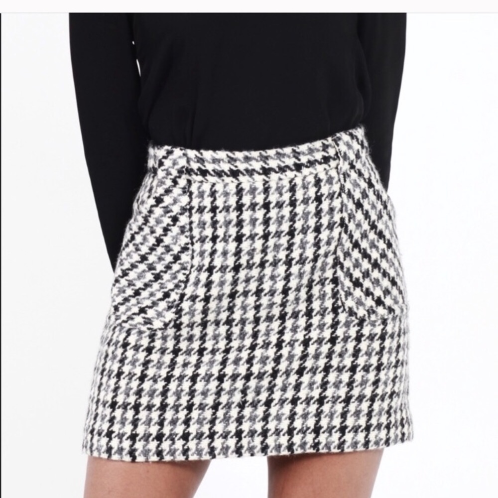 J CREW⭐️houndstooth sz 2 skirt black and gray